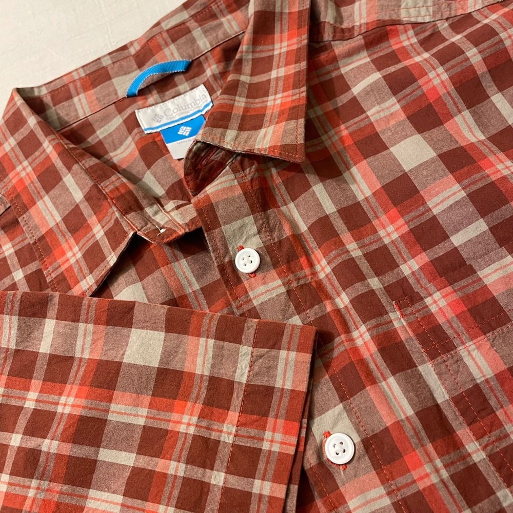 Columbia‎ Mens Plaid Short Sleeve Button Up Shirt Casual Outdoors Hiking Camp